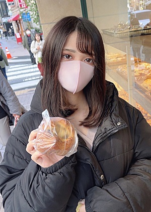 FC2-PPV-3312555 初撮影！！脱いだらプルンプルンのめっちゃ美巨乳！！20歳の色白Gカップ女子大生を密室に連れ込みご奉仕パイズリ＆2回連続膣内射精！！